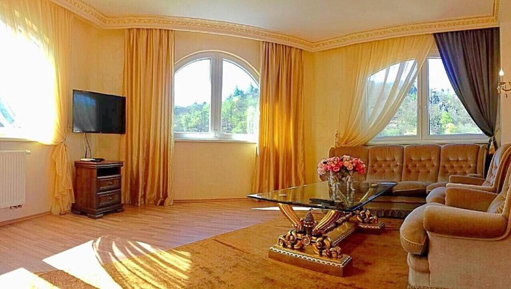 Fantasy Apartment Karlovy Vary Exterior photo