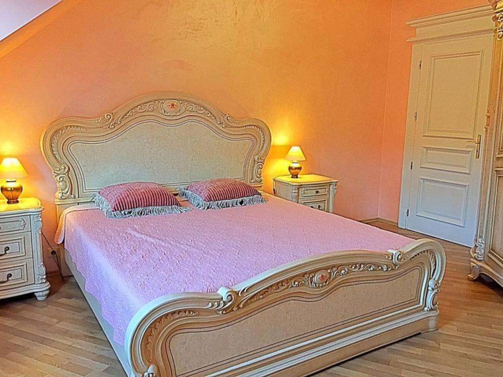 Fantasy Apartment Karlovy Vary Exterior photo